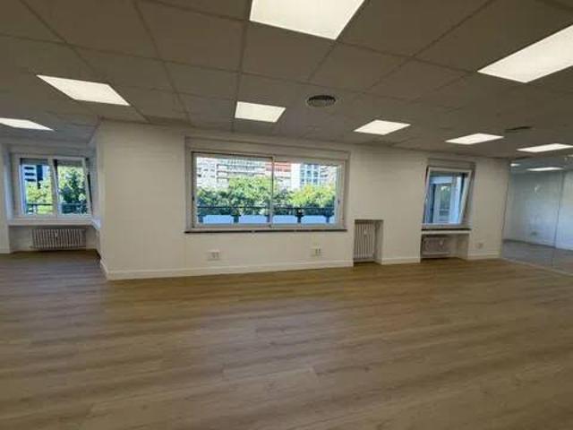 Local Comercial en alquiler en Castilla, Madrid
