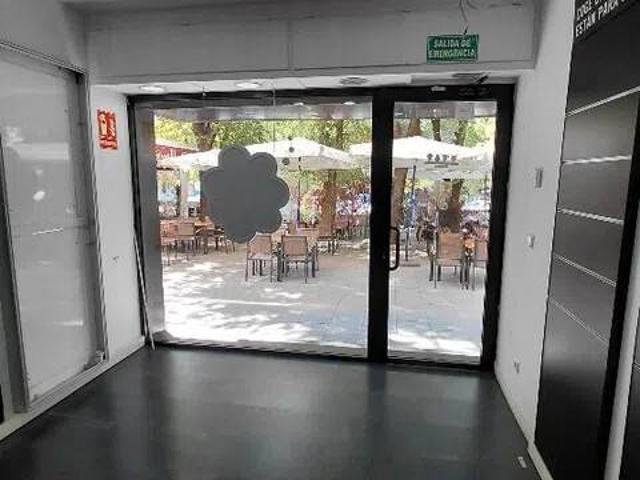 Local Comercial en alquiler en Moratalaz, Madrid