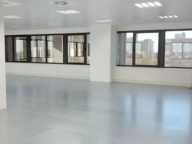 Local Comercial en alquiler en Castilla, Madrid