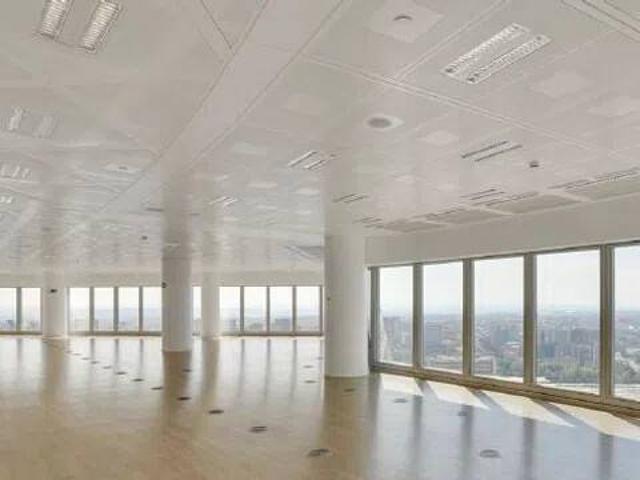 Local Comercial en alquiler en Castilla, Madrid