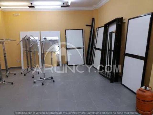 Local Comercial en alquiler en Mairena Del Alcor, Andalucía