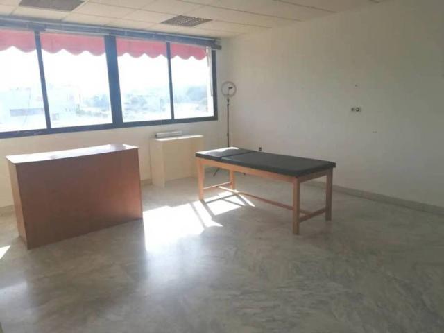 Local Comercial en alquiler en Mairena Del Aljarafe, Andalucía
