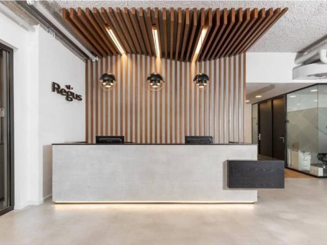 Local Comercial en alquiler en Este, Málaga-Costa del Sol