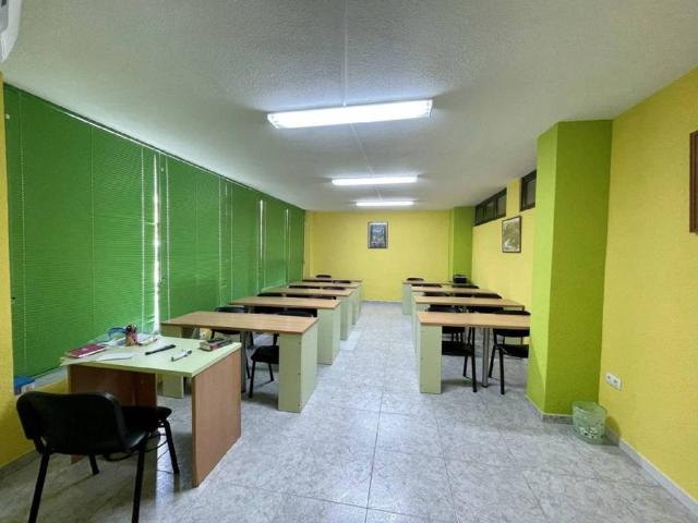 Local Comercial en alquiler en Malpartida De Plasencia, Extremadura