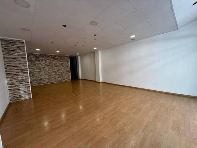 Local Comercial en alquiler en Bages, Catalunya