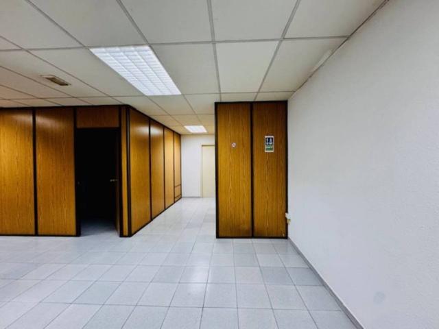 Local Comercial en alquiler en Bages, Catalunya