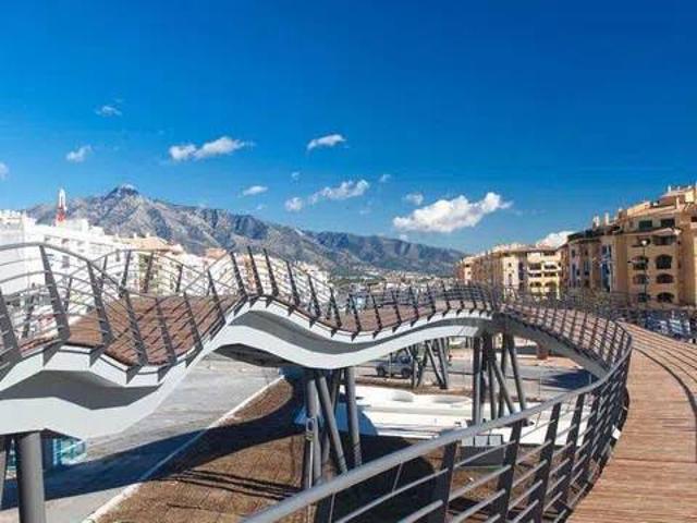 Local Comercial en alquiler en Salto del Agua, Costa del Sol Occidental