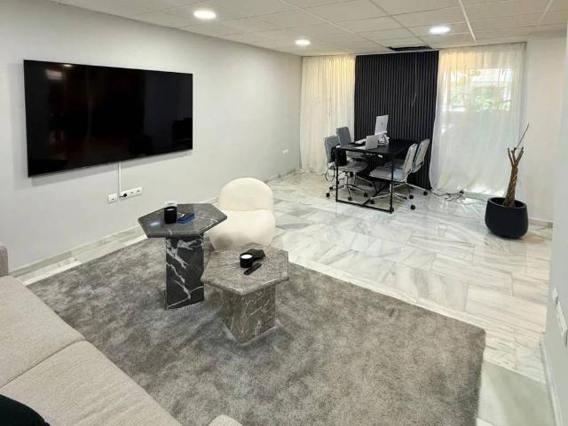 Local Comercial en alquiler en Nueva Andalucía, Marbella