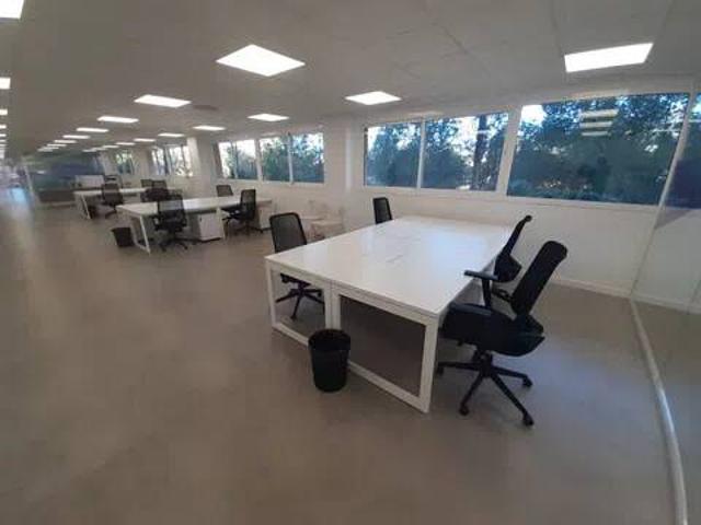 Local Comercial en alquiler en Nueva Andalucía, Costa del Sol Occidental