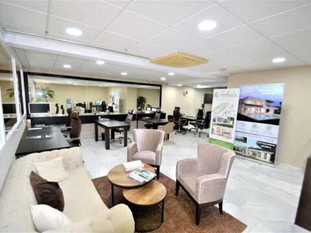 Local Comercial en alquiler en Nueva Andalucía, Costa del Sol Occidental