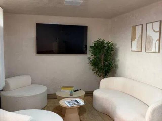Local Comercial en alquiler en Nueva Andalucía, Costa del Sol Occidental