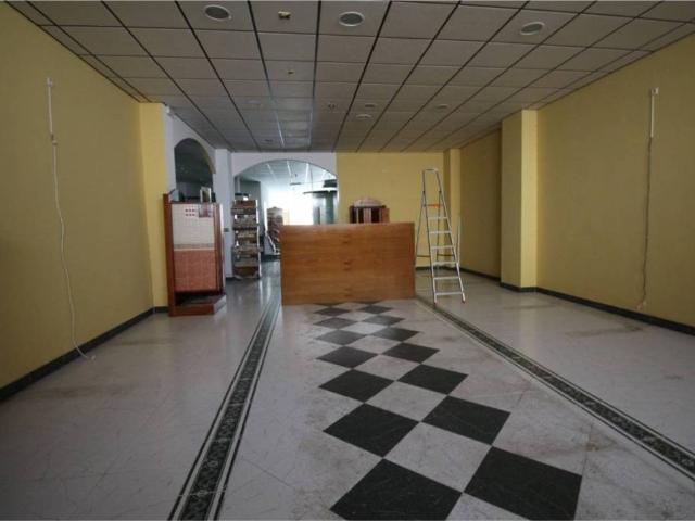 Local Comercial en alquiler en Montijo