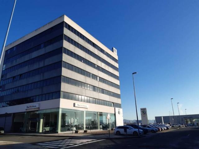 Local Comercial en alquiler en Iruñerria, Navarra