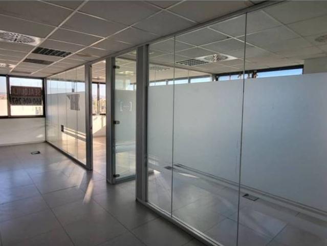 Local Comercial en alquiler en Iruñerria, Navarra