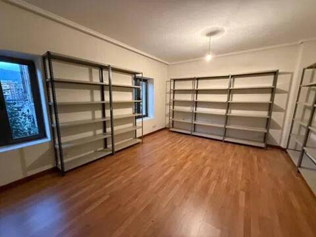 Local Comercial en alquiler en Oviedo, Asturias