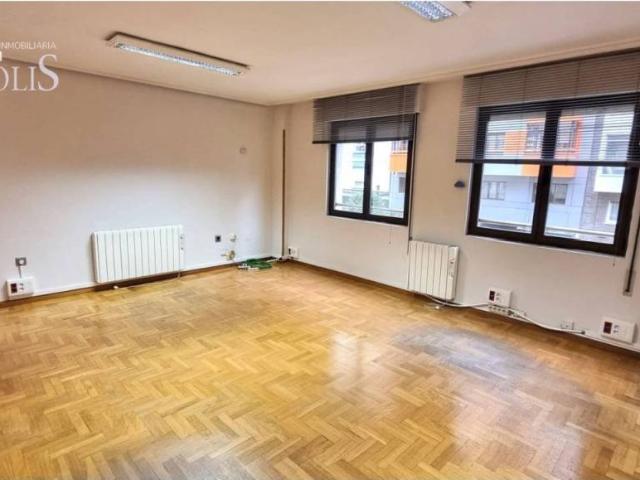 Local Comercial en alquiler en Oviedo, Asturias / Asturies