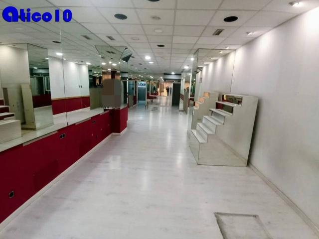 Local Comercial en alquiler en Llamaquique, Oviedo