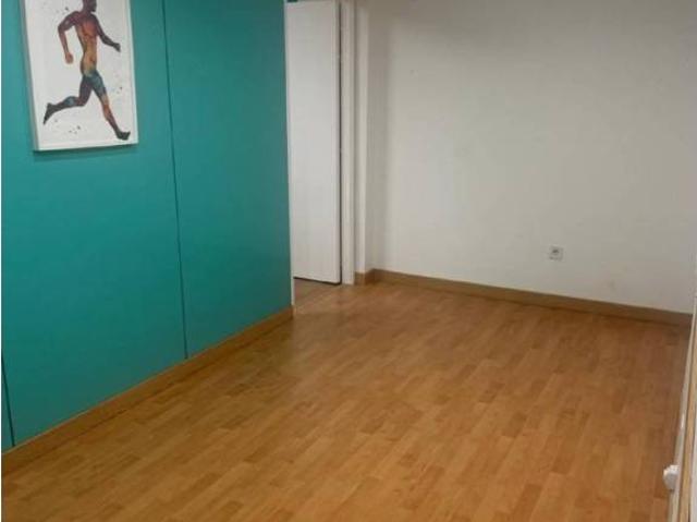 Local Comercial en alquiler en Los Catalanes, Oviedo