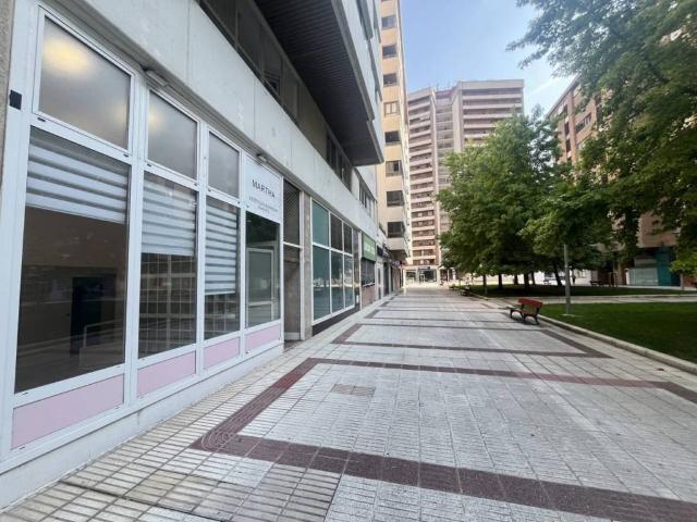 Local Comercial en alquiler en Iruñerria, Navarra