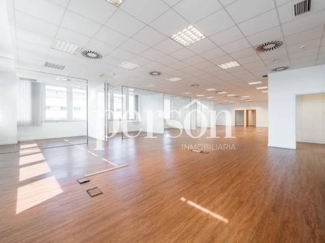 Local Comercial en alquiler en Paterna