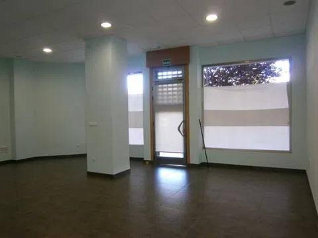 Local Comercial en alquiler en A Virxe do Camiño, Pontevedra