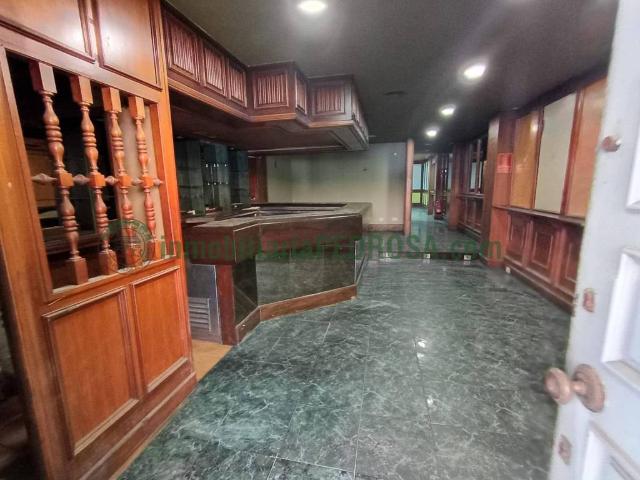 Local Comercial en alquiler en A Moureira, Pontevedra