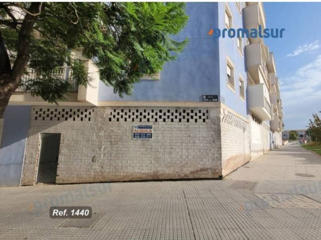 Local Comercial en alquiler en Puente Genil, Andalucía