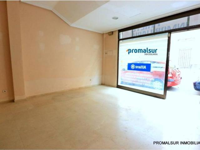 Local Comercial en alquiler en Puente Genil, Andalucía