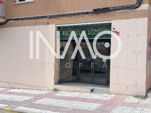 Local Comercial en alquiler en Rubí