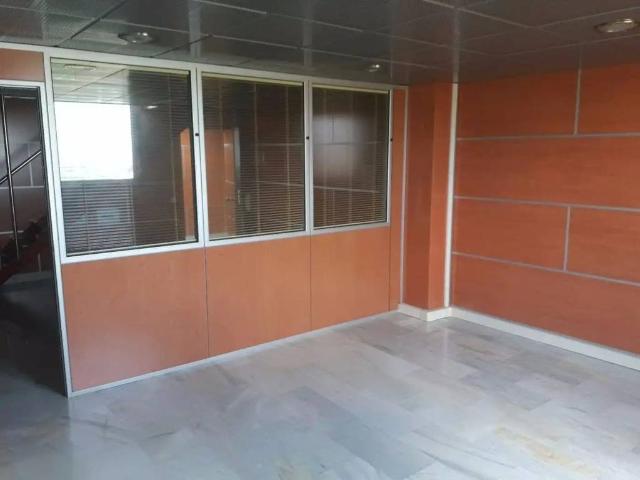 Local Comercial en alquiler en Vallès Occidental, Catalunya