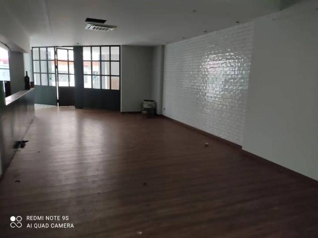 Local Comercial en alquiler en Vallès Occidental, Catalunya