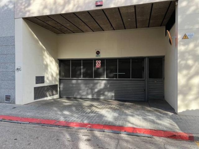 Local Comercial en alquiler en La Creu Alta, Vallès Occidental