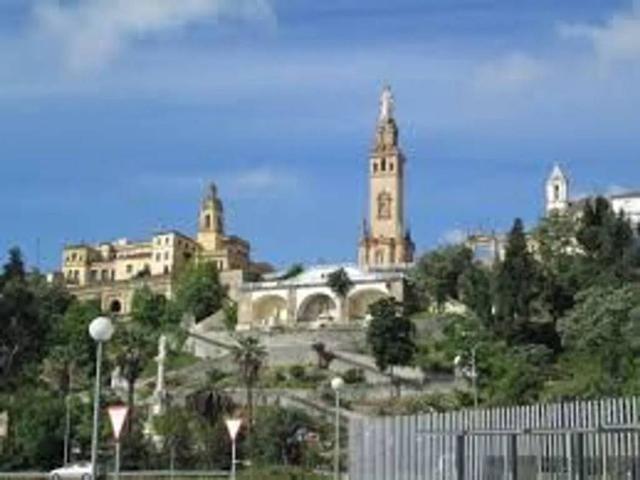 Local Comercial en alquiler en San Juan De Aznalfarache, Santa Isabel
