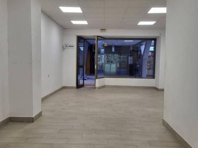Local Comercial en alquiler en San Juan De Aznalfarache, Andalucía