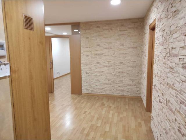 Local Comercial en alquiler en Baix Llobregat, Catalunya
