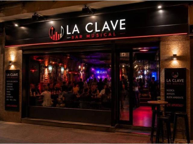 Local Comercial en alquiler en Barcelonès, Catalunya