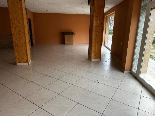 Local Comercial en alquiler en Santa Fe, El Jau