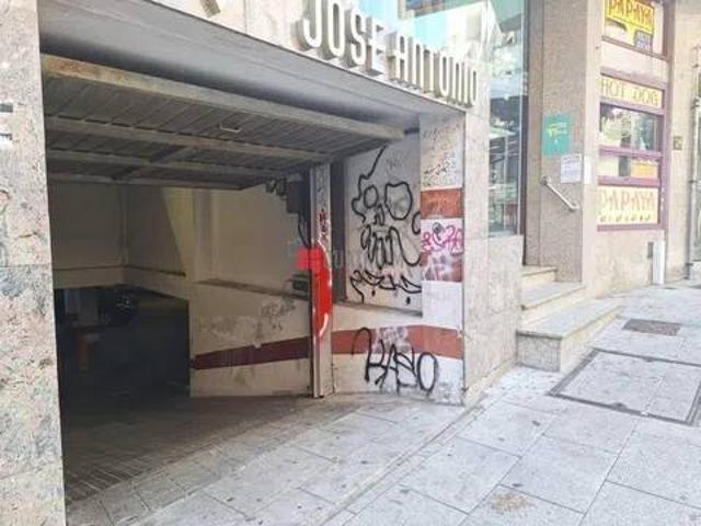 Local Comercial en alquiler en A Rosaleda, Santiago de Compostela