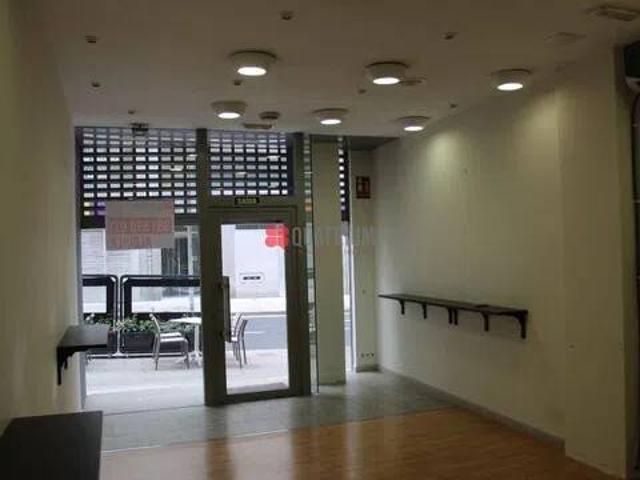 Local Comercial en alquiler en A Rosaleda, Santiago de Compostela