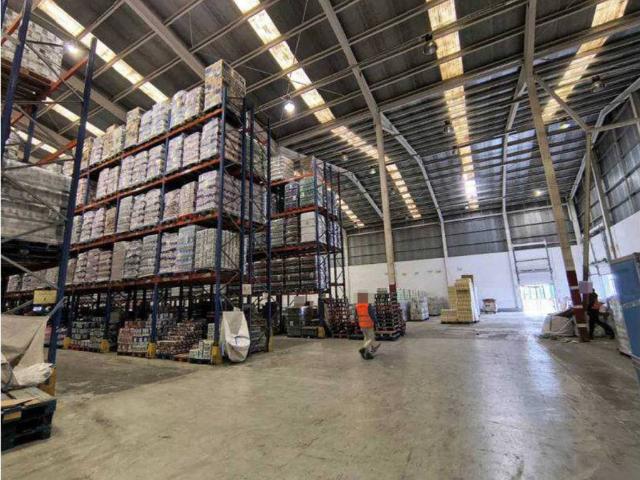 Local Comercial en alquiler en Santovenia De La Valdoncina, Castilla y León