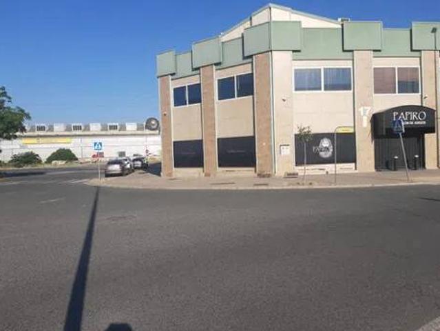 Local Comercial en alquiler en Cerro-Amate, Sevilla