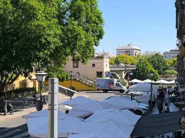 Local Comercial en alquiler en Triana, Sevilla