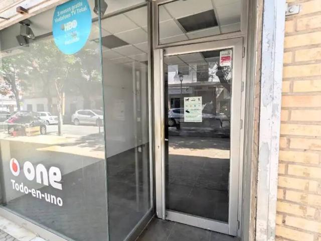 Local Comercial en alquiler en Cerro-Amate, Sevilla