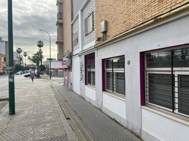Local Comercial en alquiler en Cerro-Amate, Sevilla