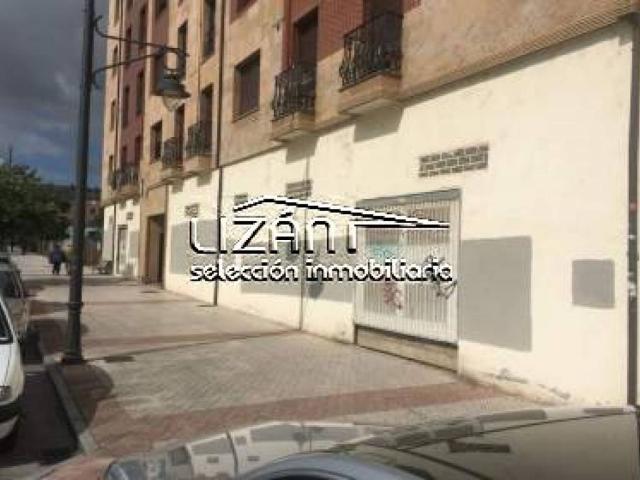 Local Comercial en alquiler en El Parque, Siero