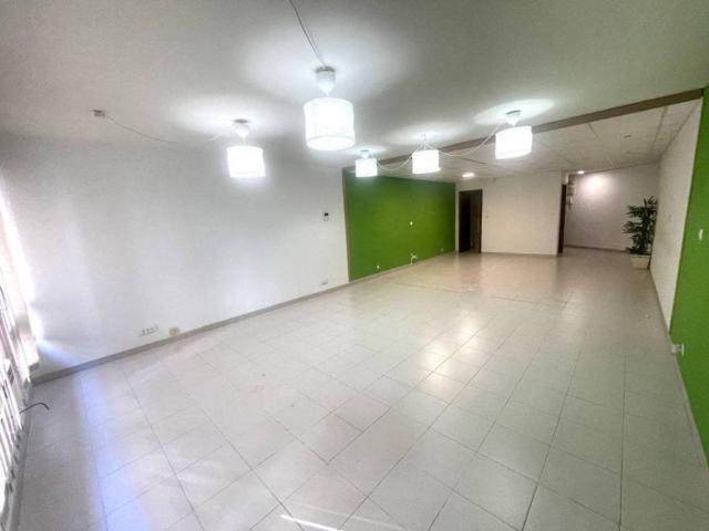 Local Comercial en alquiler en Siero, Asturias