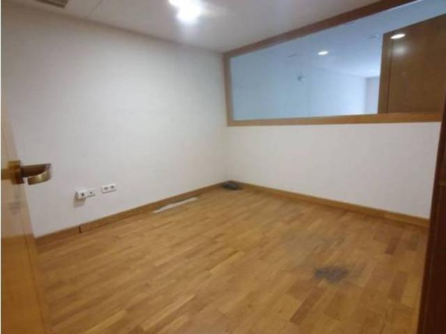 Local Comercial en alquiler en Talavera De La Reina, Castilla-La Mancha