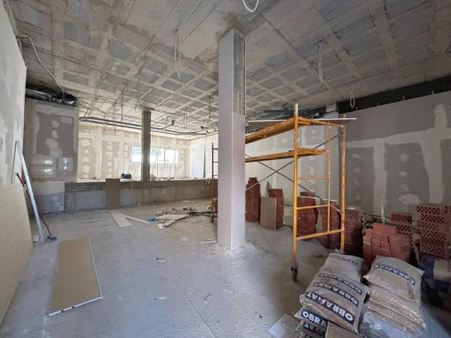 Local Comercial en alquiler en Tomares