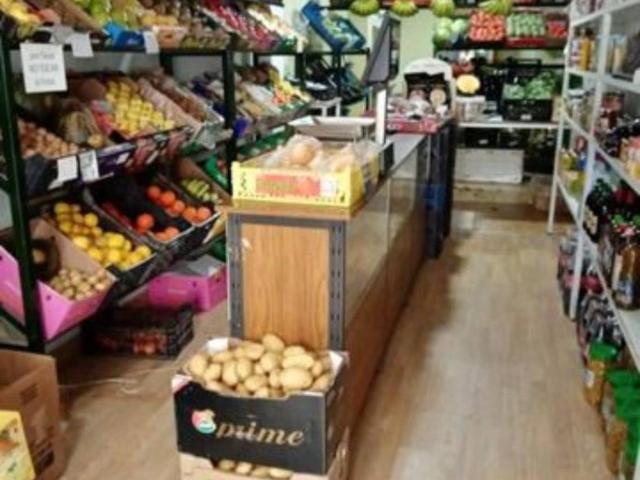 Local Comercial en alquiler en Tomares