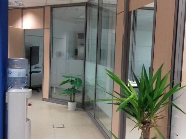 Local Comercial en alquiler en Tomares, Andalucía